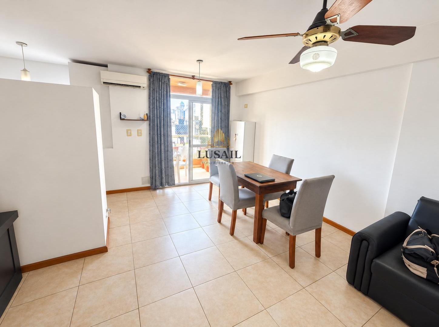 Foto de VENTA DEPARTAMENTO 1 dormitorio moderno zona centro Rosario, imagen 5