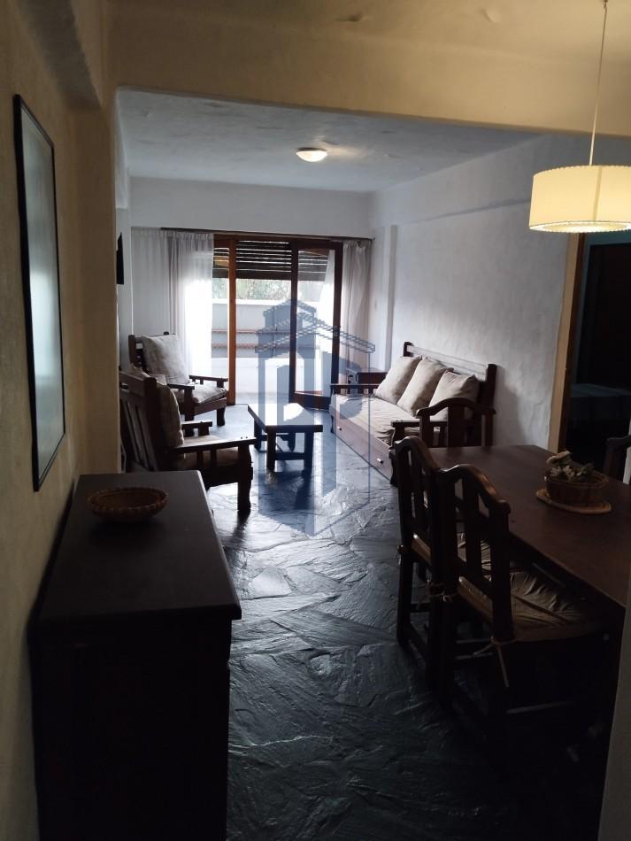 8 DEPARTAMENTOS DE 3 AMBIENTES CON VISTA AL MAR Y COCHERA