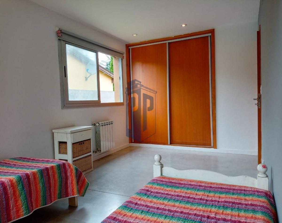 Impecable Chalet, Zona La Atlantida, Hermoso Entorno, a m de Accesos Principales 3