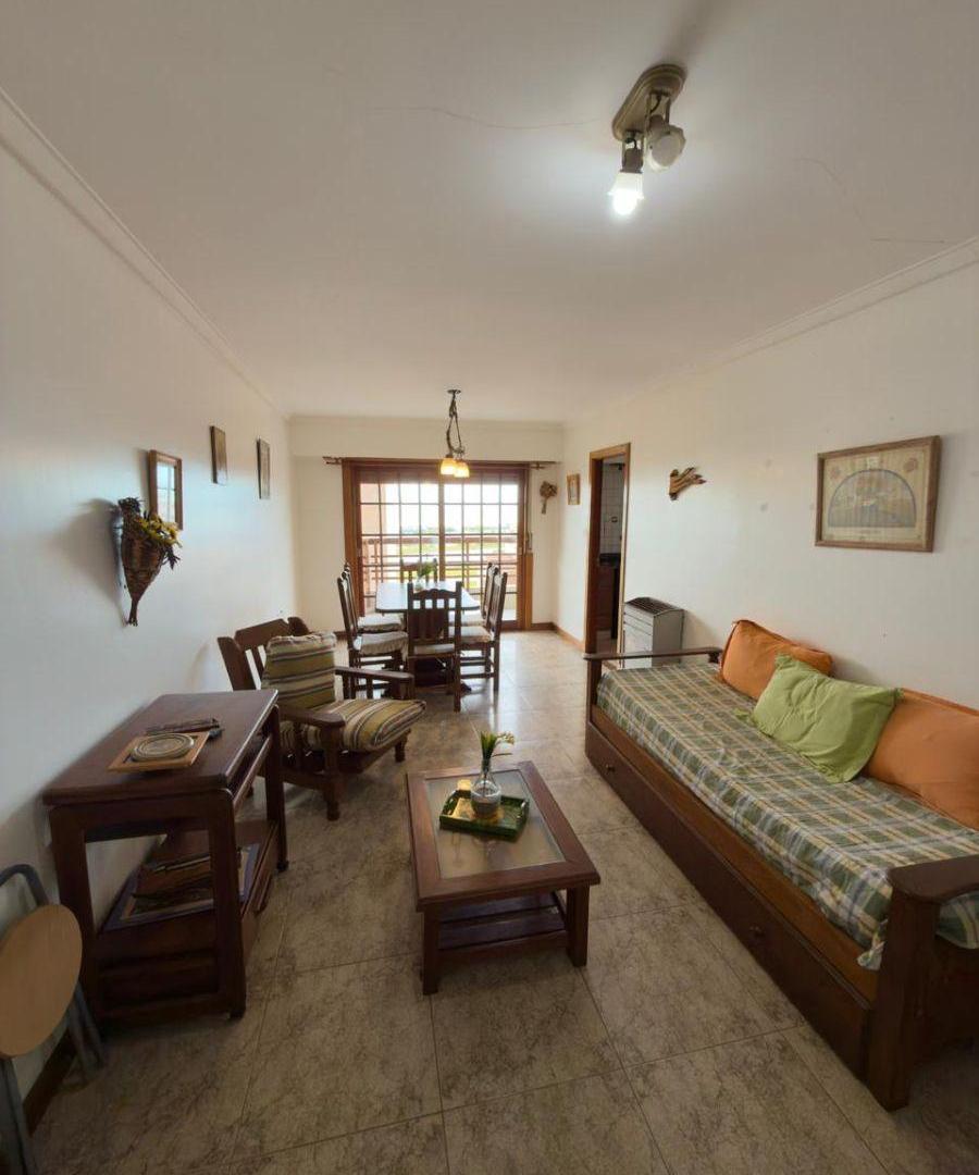 Foto de Departamento 3 Amb con Cochera en alquiler, imagen 1