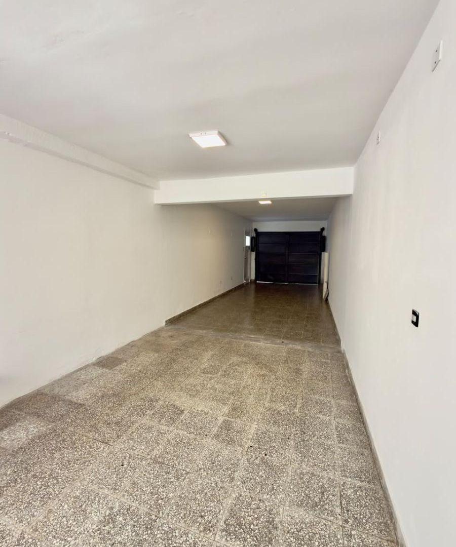Foto de PH totalmente reciclado de 3 ambientes con cochera en venta en Peralta, imagen 3