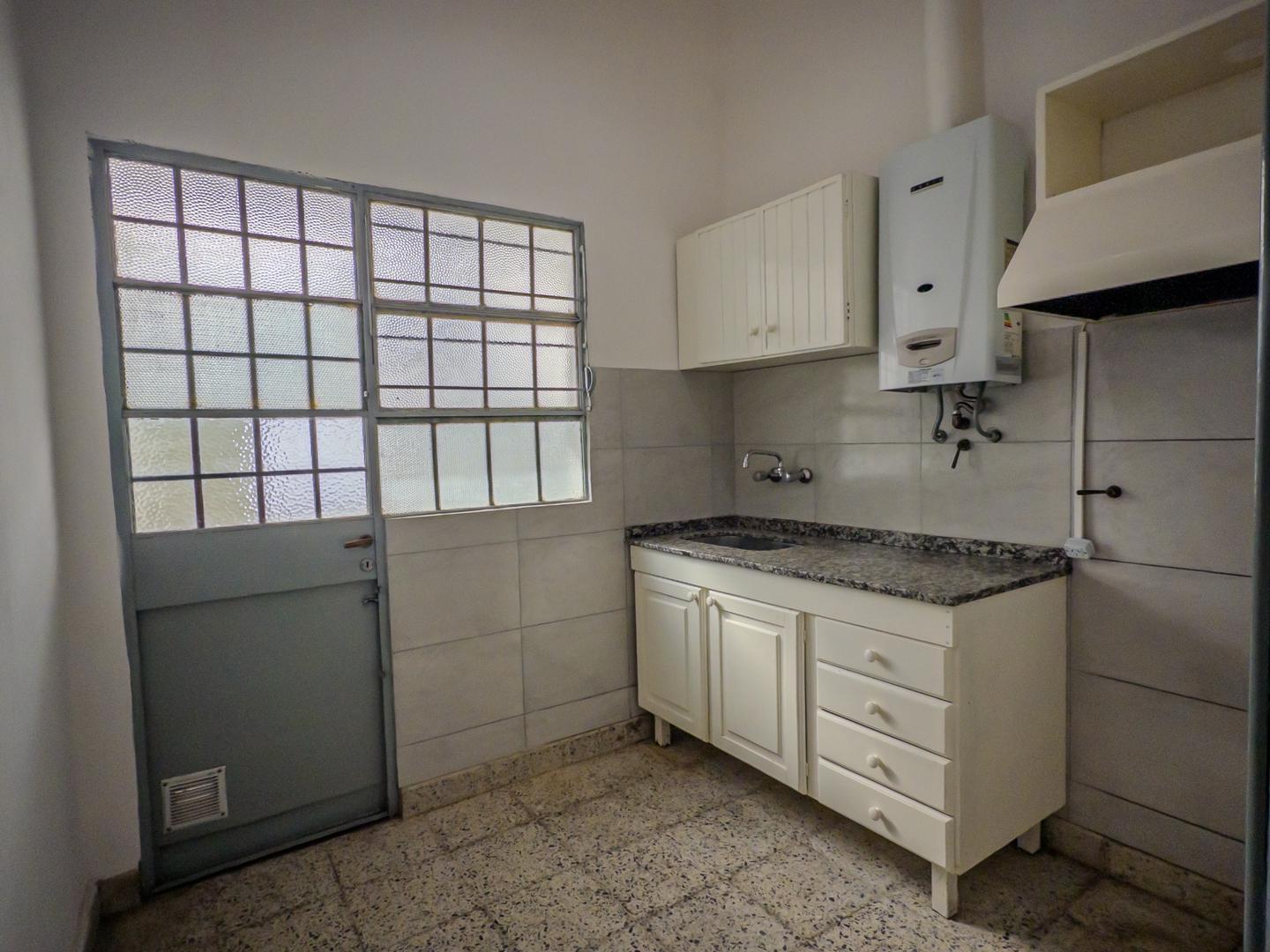 Foto de Bº Empalme: Casa 3 Dorm. Apta Uso Profesional/Mixto, imagen 3