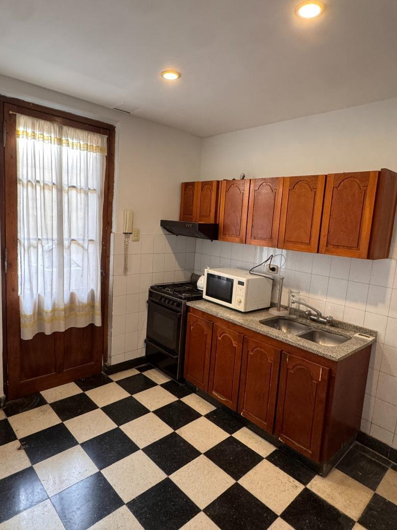 Foto de Casona en Güemes, fines comerciales., imagen 2