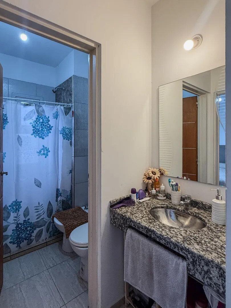 Foto de Departamento De 1 Dormitorio Con 2 Cocheras En Edificio Domi, imagen 2