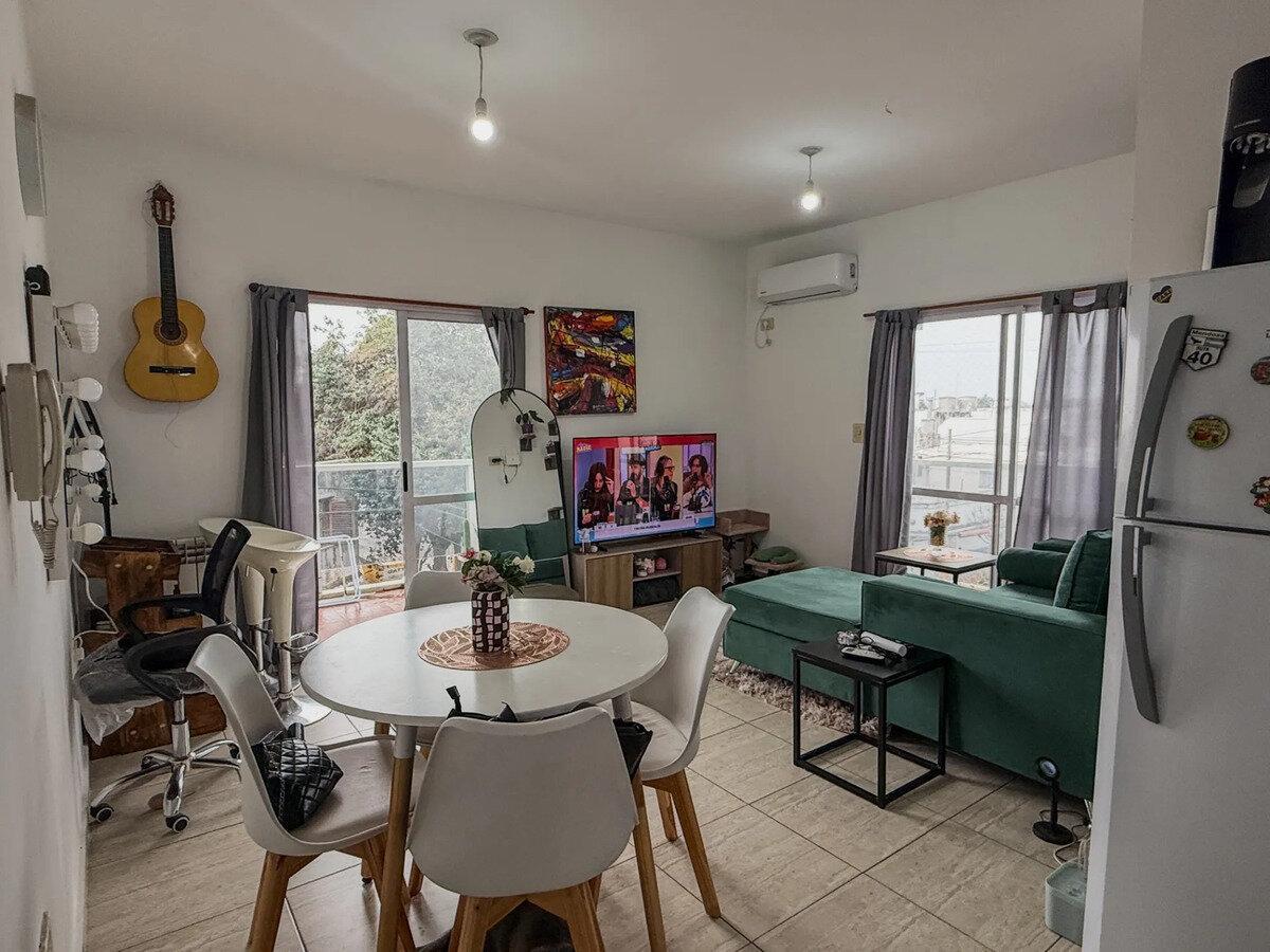 Foto de Departamento De 1 Dormitorio Con 2 Cocheras En Edificio Domi, imagen 3