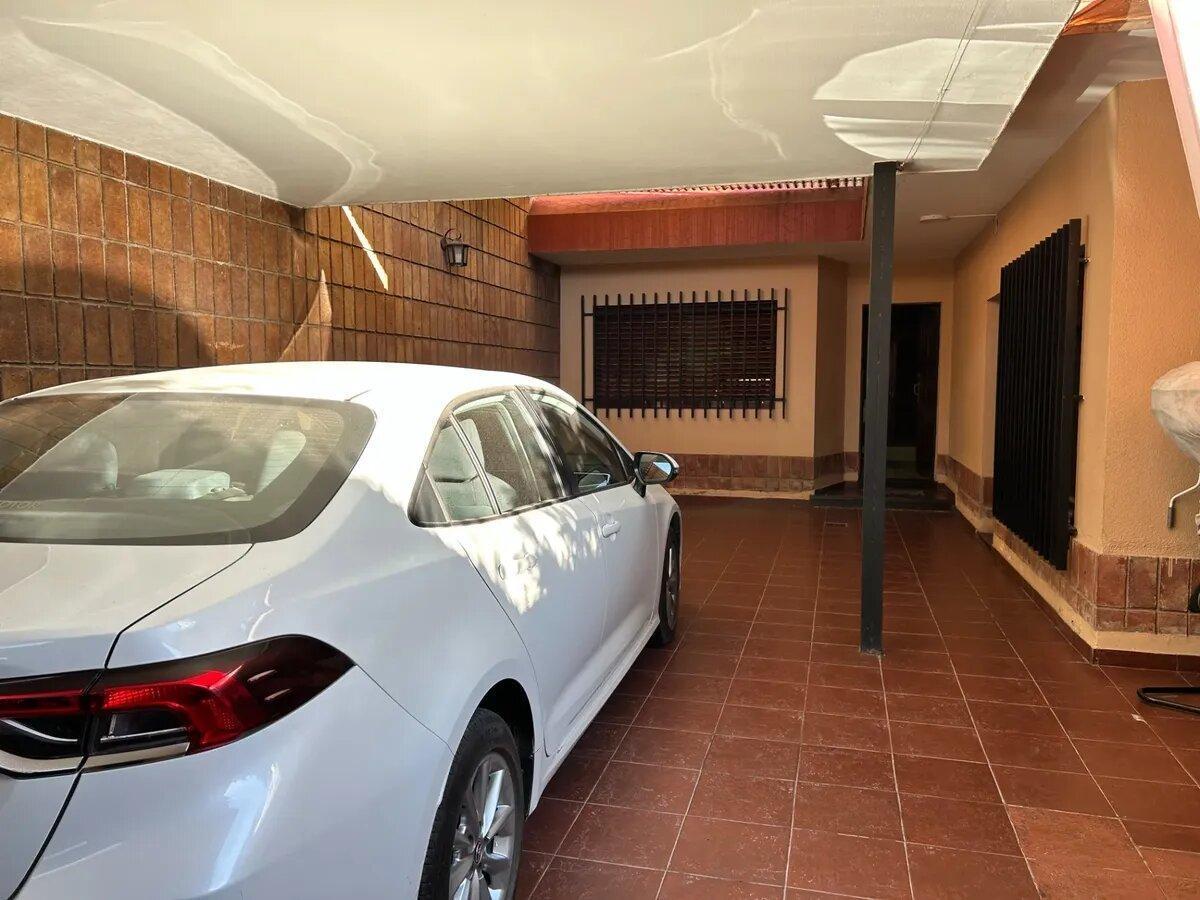 Foto de Casa 3 Dorm. Apto Crédito. En B° Altamira, imagen 5