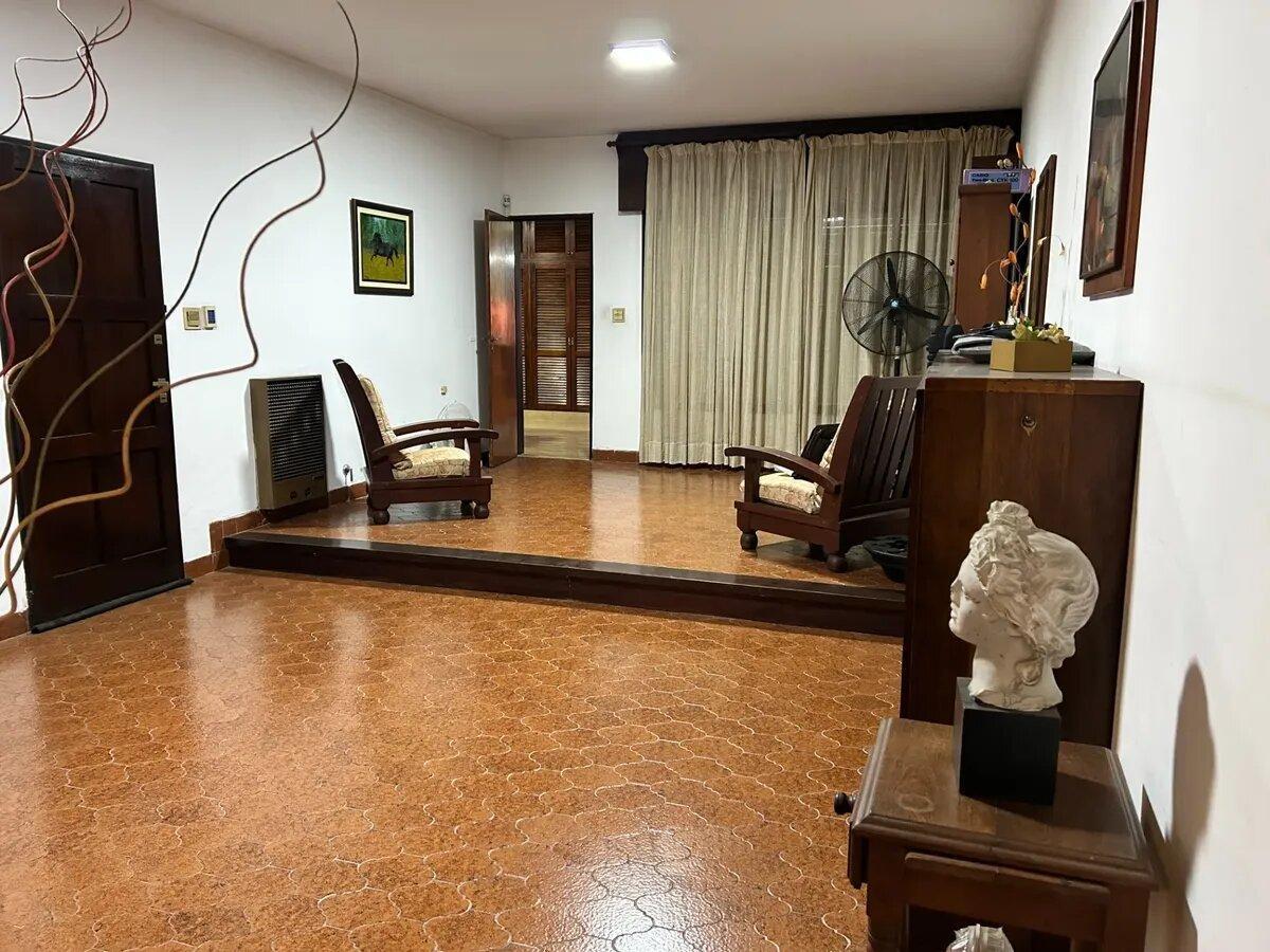 Foto de Casa 3 Dorm. Apto Crédito. En B° Altamira, imagen 1