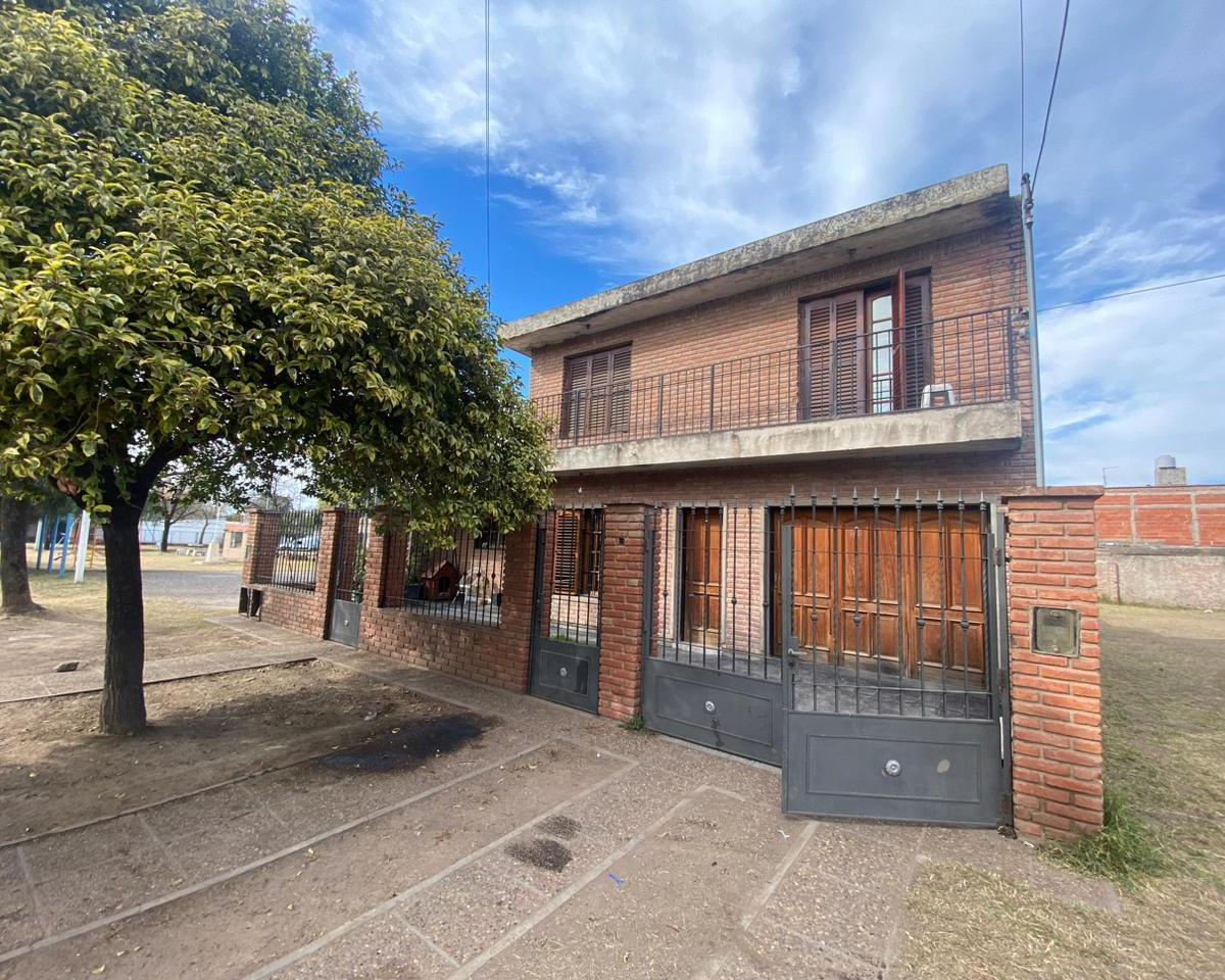 ¡O P o R T U N I D a D! Gran Casa con Depto en Zona Sur! 5