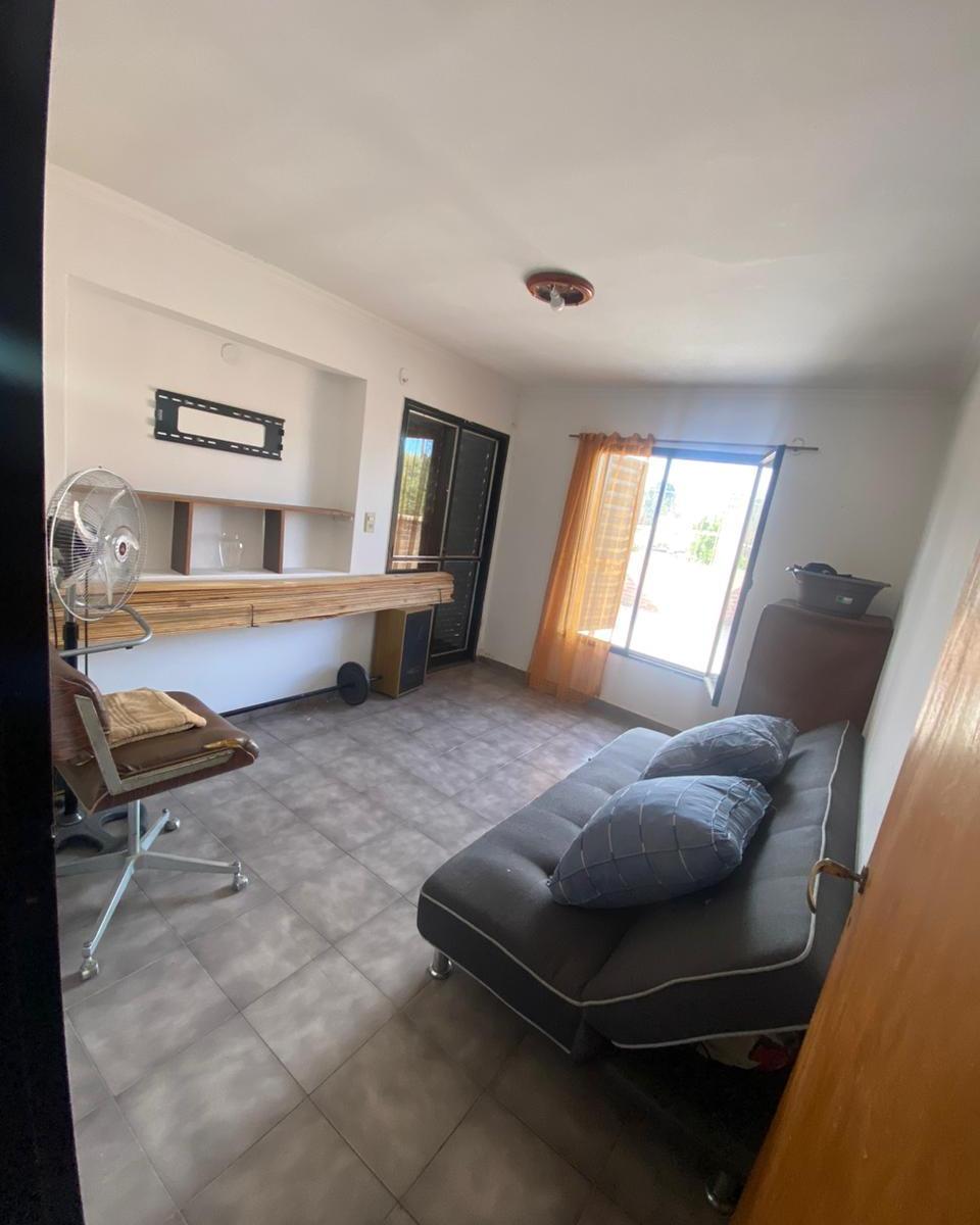 ¡O P o R T U N I D a D! Gran Casa con Depto en Zona Sur! 3
