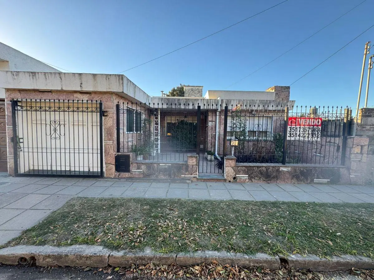 Gran Casa en Venta! Zona Sur! Apta crédito! 5