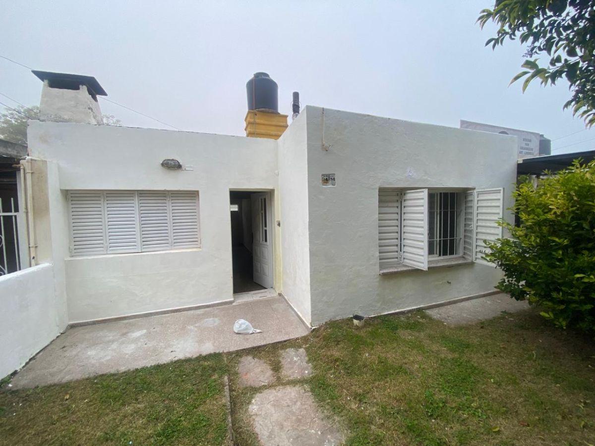 CASA AMPLIA DE DOS DORMITORIOS, B LICEO 2 SECCION