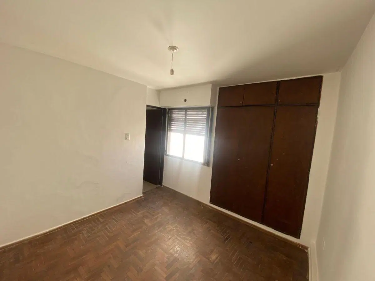 DEPARTAMENTO DE 1 DORMITORIO, AMPLIO Y LUMINOSO, CENTRO DE LA CIUDAD 5