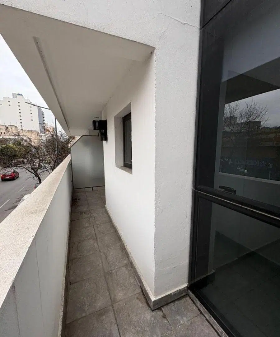 A ESTRENAR! ESPECTACULAR BALCON! 4