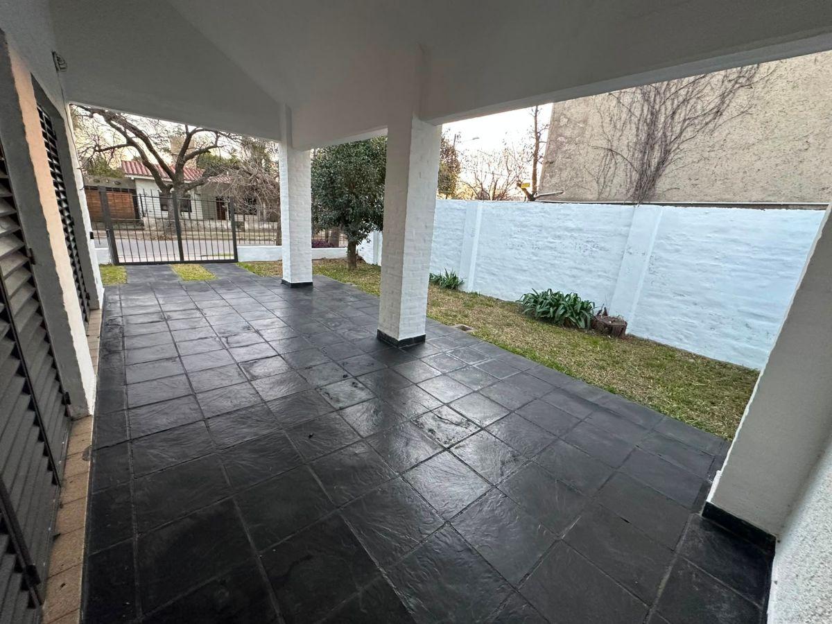 Foto de IMPERDIBLE CASA EN ZONA PREMIUM DE ARGUELLO! IMPUESTOS INCLUIDOS!, imagen 1