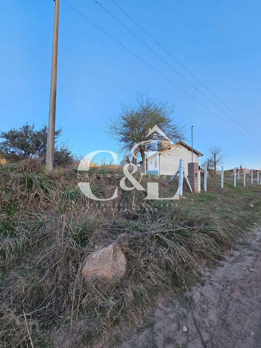 Se Vende Lote de 636 M² en B. La Bancaria - Tanti 3