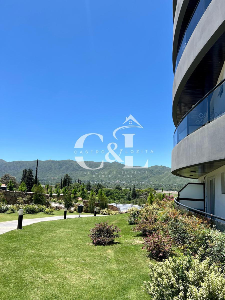 Departamento Premium de 2 Dorm. con Cochera en Veneto Village 2