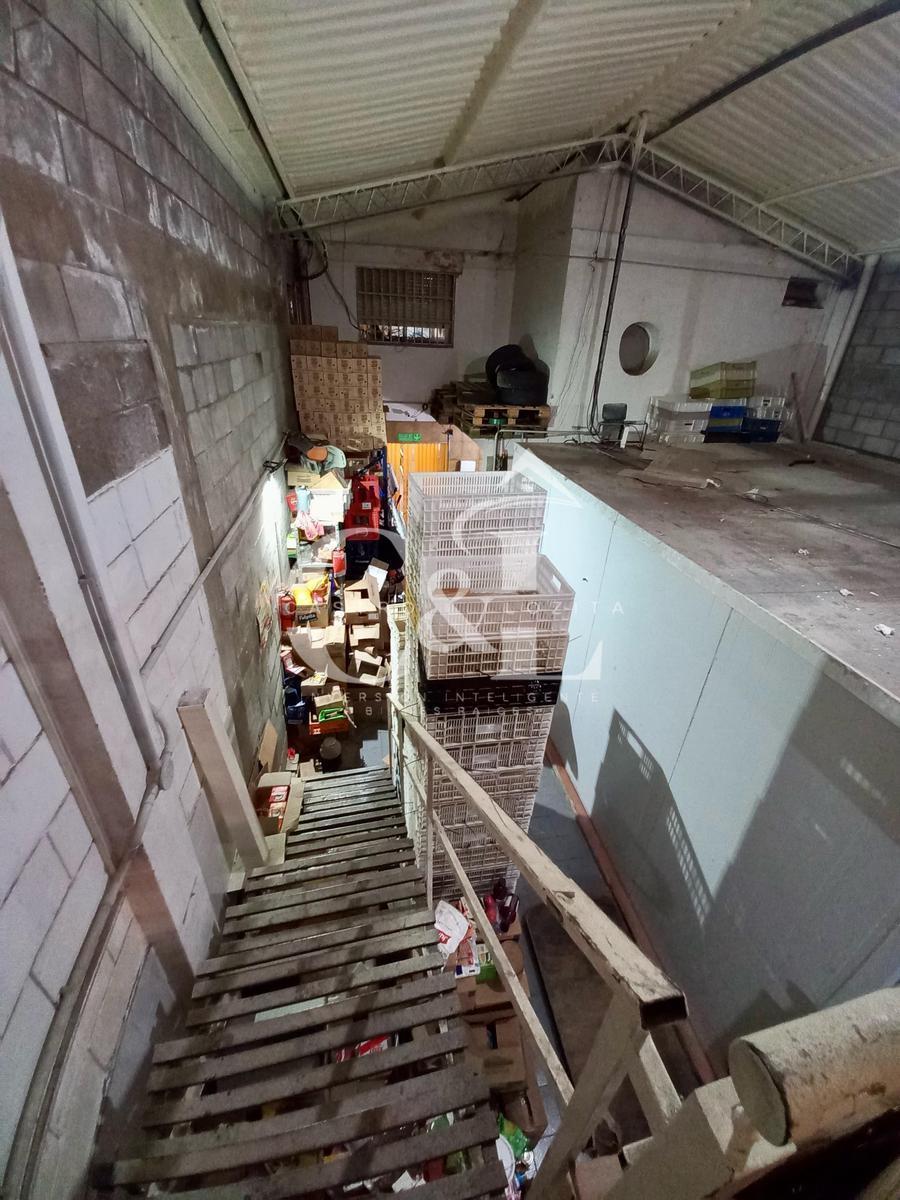 Local Comercial con Excepcional Ubicación en Villa Carlos Paz 2