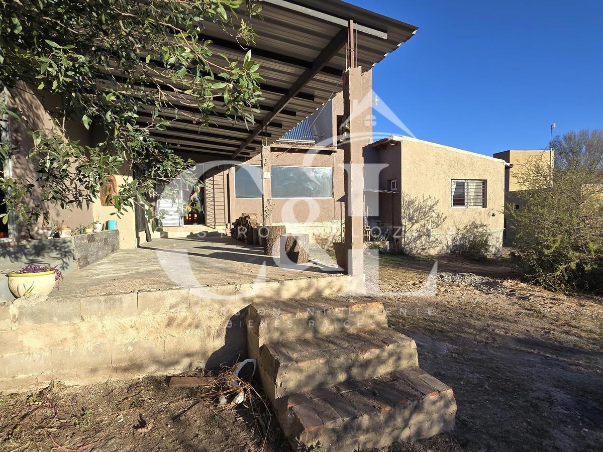 Casa 3 Dor en Terreno de 1.000 M² con Vista a Las Sierras. Villa García - Tanti 2