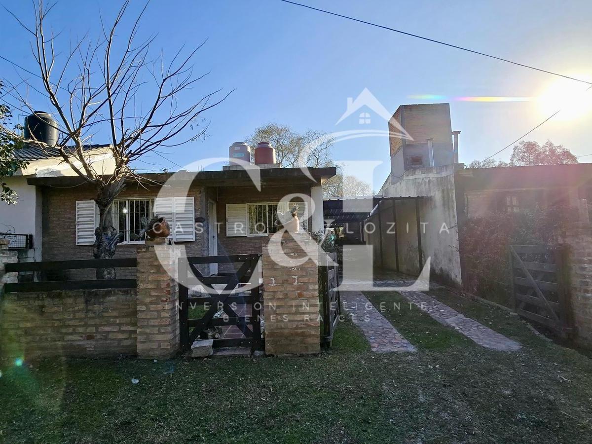 Se Vende Casa 2 Dorm. con Piscina y Quincho en Tanti 3