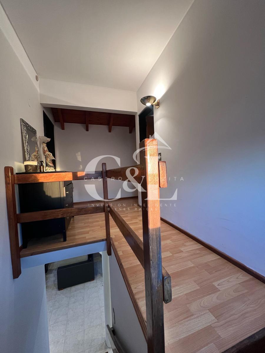 Casa de Categoría de 3 Dorm. con Pileta en Sta Rita, Villa Carlos Paz 3