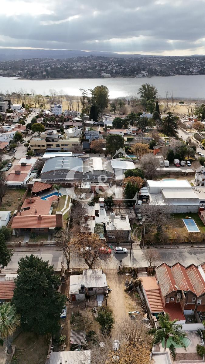 Potencial Terreno de 857 m² con Todos Los Servicios en Santa Rita - Villa Carlos Paz 2