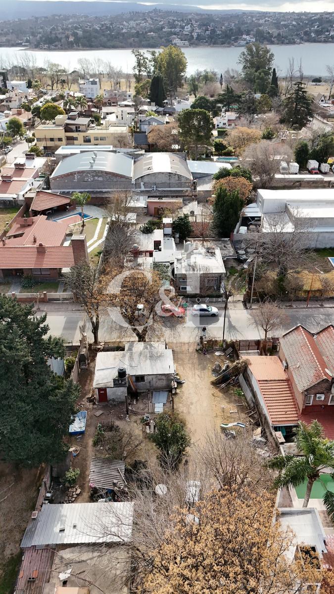 Potencial Terreno de 857 m² con Todos Los Servicios en Santa Rita - Villa Carlos Paz 3