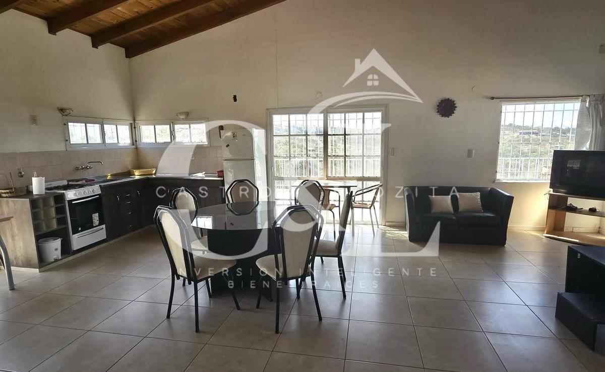 Espectacular Estancia con 4 Dorm., Pileta, 20.000 m² de Terreno B° Piedra de Luna, Cabalango 3