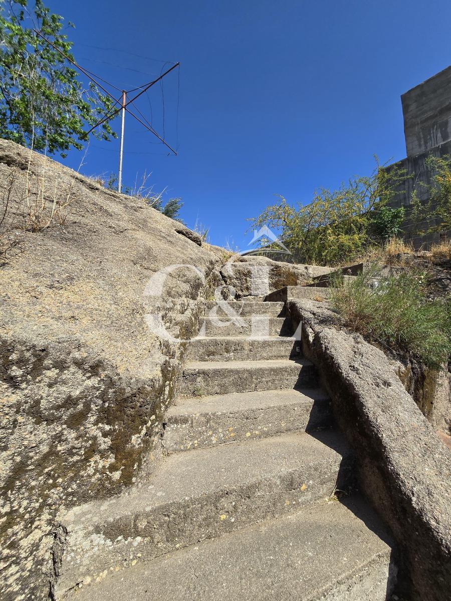 Venta Casa en 500 M² de Terreno. B° Carlos Paz Sierras 5