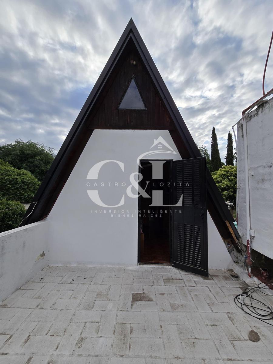 Casa Alpina con Pileta en 720 M² de Terreno. Las Ensenadas, Carlos Paz. Apta Crédito 3