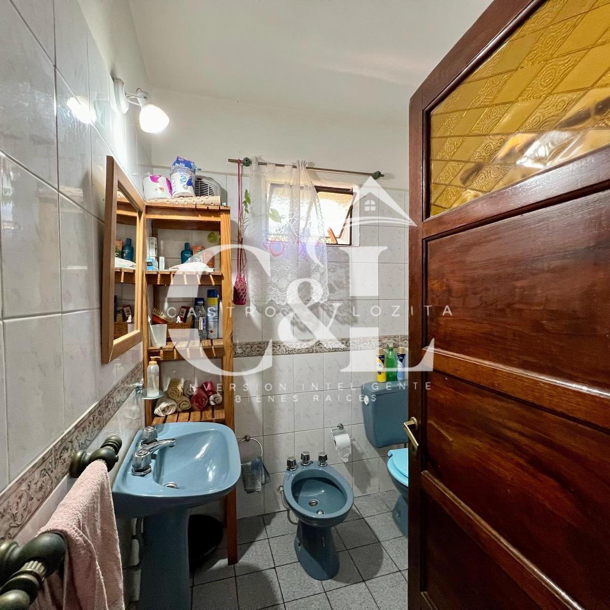 Chalet de 2 Dorm. con Pileta en Venta, B. El Descanso - Anisacate 3