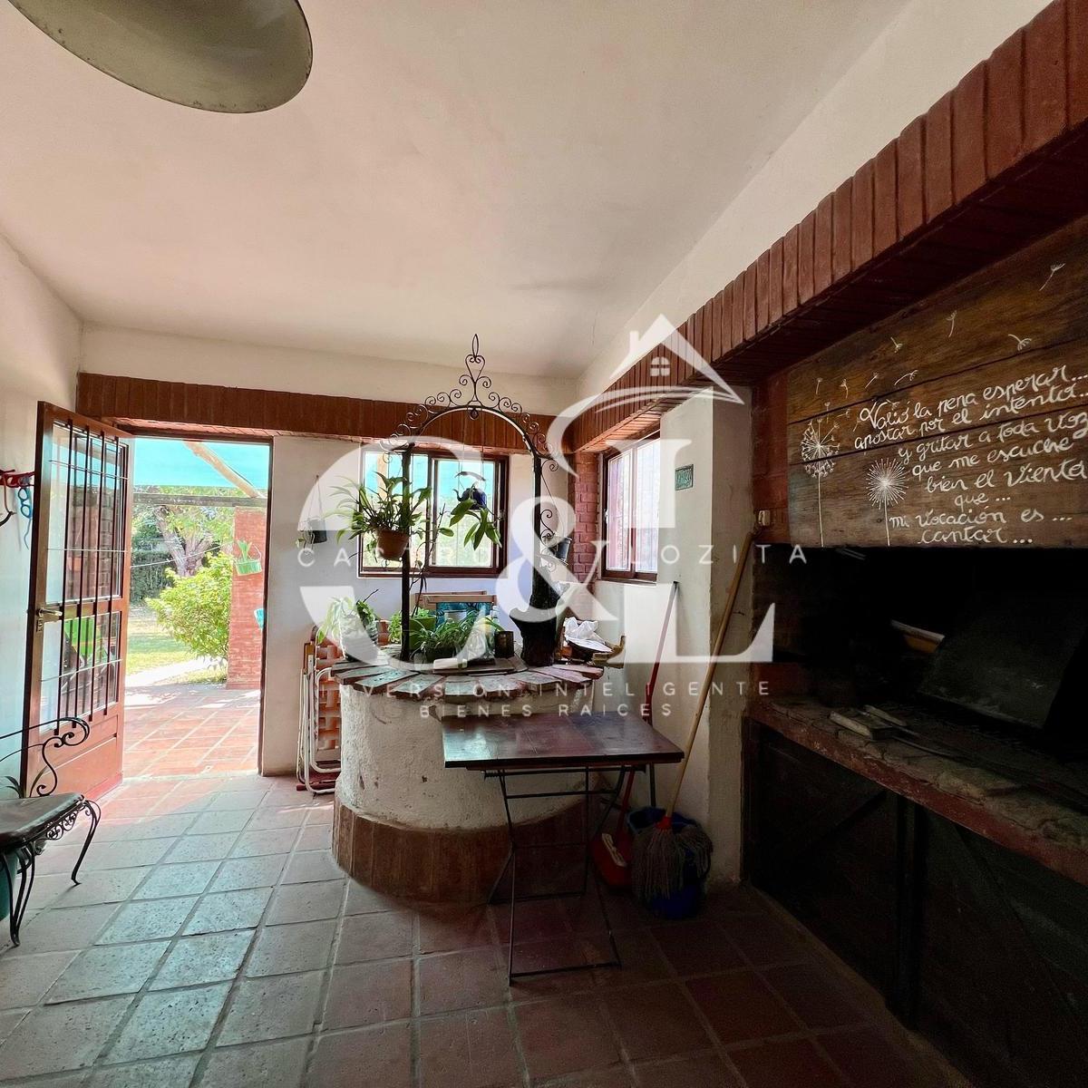 Chalet de 2 Dorm. con Pileta en Venta, B. El Descanso - Anisacate 4