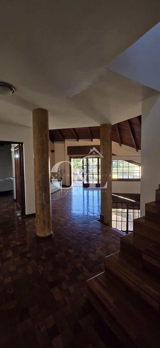 Venta de Importante Propiedad de 4 Dor, Piscina en B° Santa Rita - Carlos Paz 2