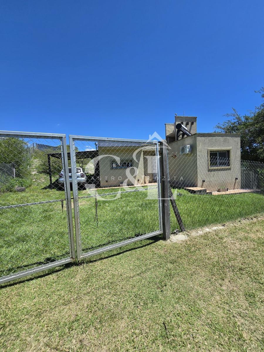 Casa 2 Dor con Pileta en Terreno de 565 M² con Entorno y Vista a Las Sierras. Villa García, Tanti. 2