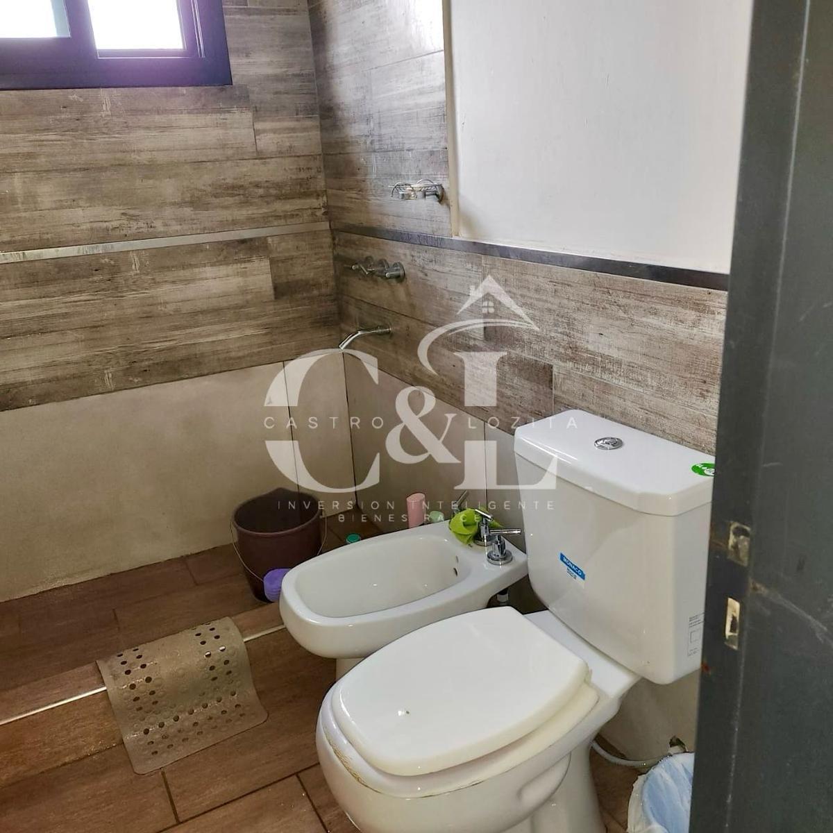 Se Vende Importante Casa 4 Dor, Pileta, 3.000 m² de Parque. Villa Santa Cruz del Lago. 3