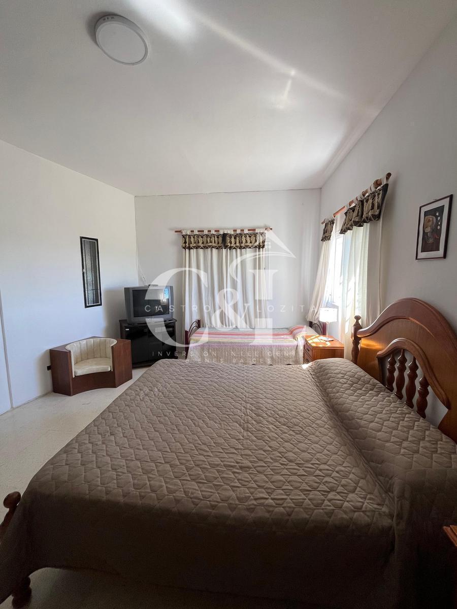 Se Vende Casa de Dos Dorm., Piscina y Cochera en Villa García, Tanti! 5