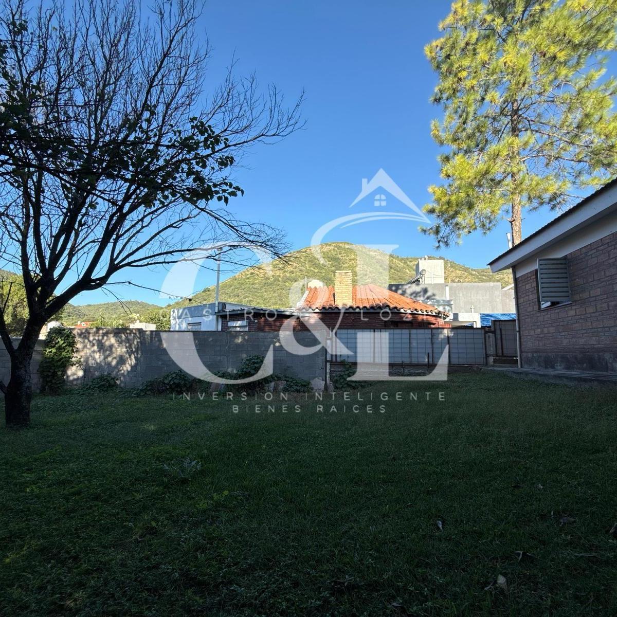 Se Vende Casa de 2 Dorm. en B° Sol y Rio 4