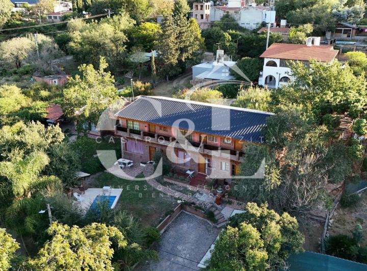 ESPECTACULAR COMPLEJO DE 6 CABAÑAS FRENTE AL RIO- Villa del Lago - Villa Carlos Paz 2