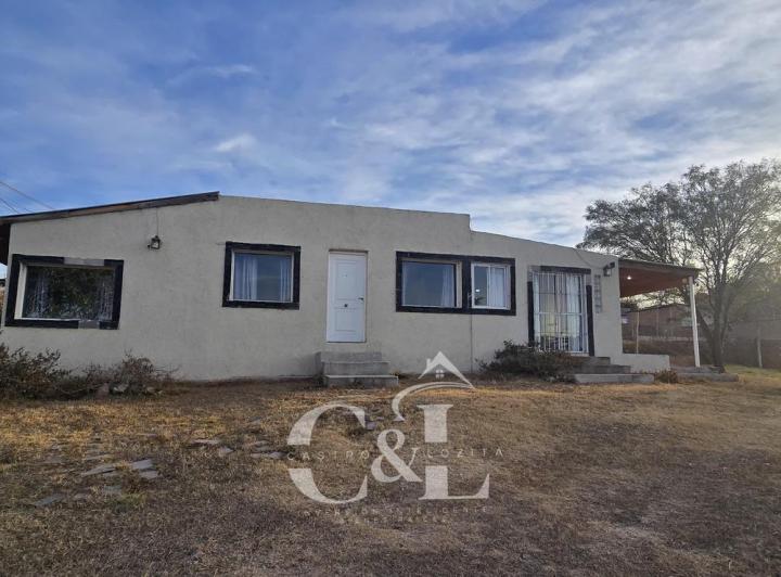 VENTA CHALET EQUIPADO CON PILETA, 900MTS DE TERRENO A 100MTS DE RUTA 38 En Villa Santa Cruz del Lago 2
