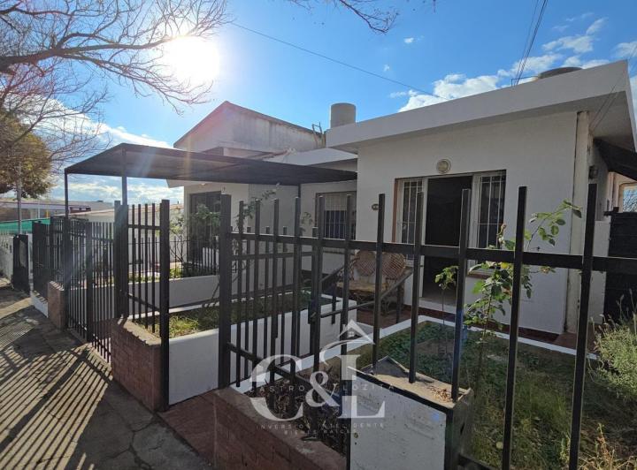 VENTA CASA   DUPLEX   DPTO C/GAS NATURAL, A MTS DE AV. CÁRCANO.  VILLA CARLOS PAZ 4