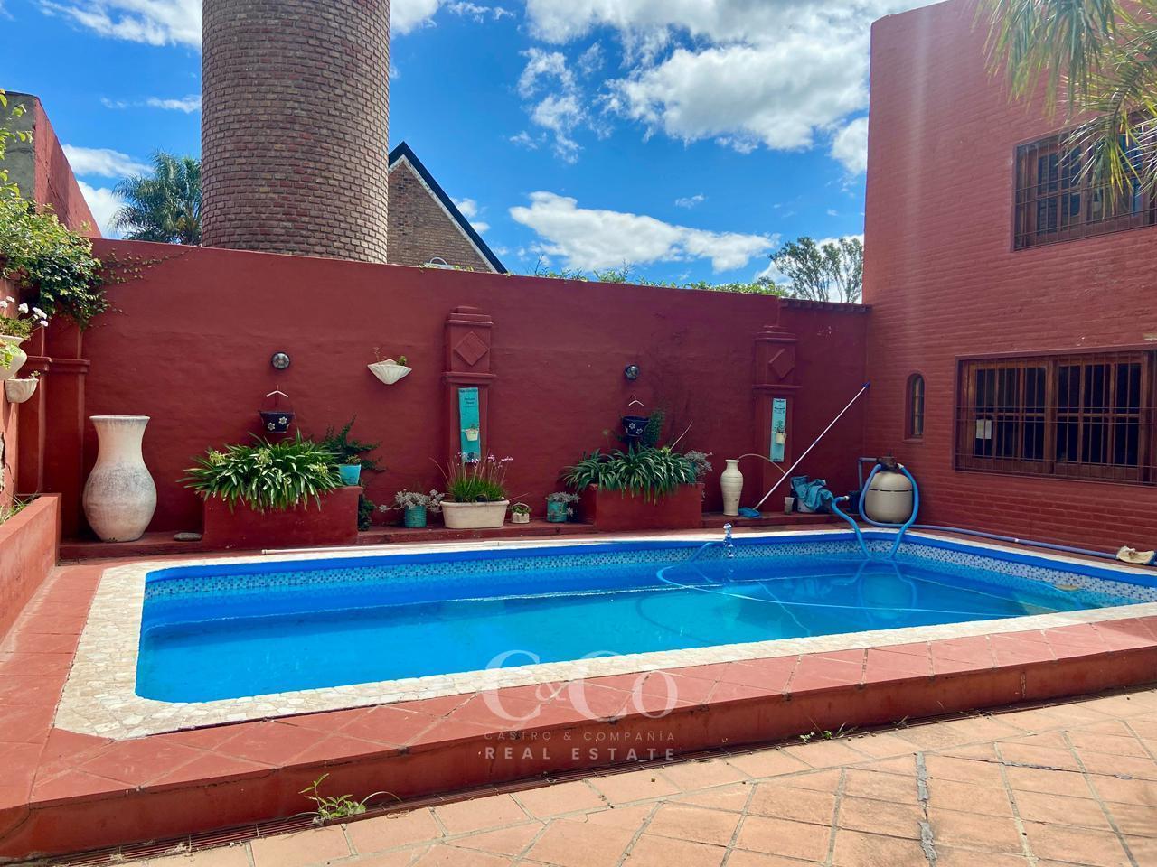 Foto de Venta De Casa 3 Dormitorios Y Pileta En Barrio Residencial Santa Rita, imagen 5