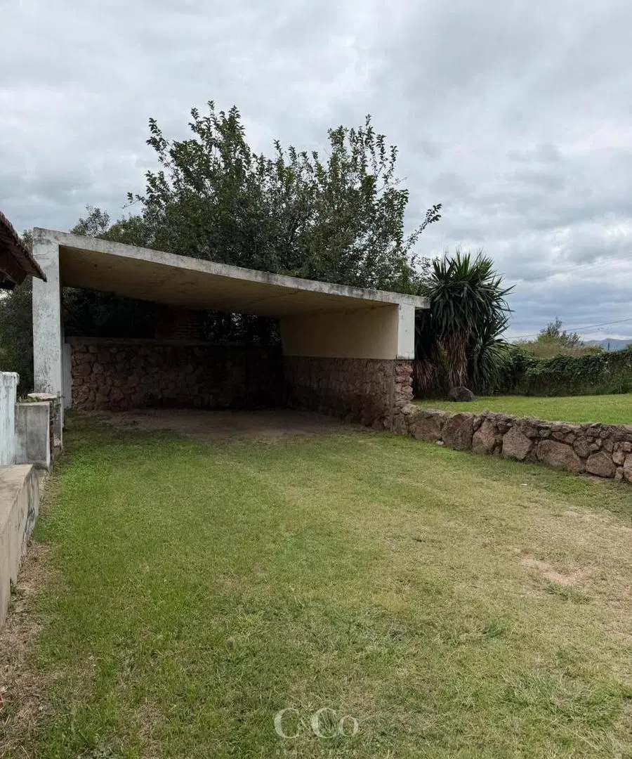 Venta Casa 3 / 4 Dormitorios Con Piscina A 50 Metros De Ruta 38 En Villa Del Lago - Villa Carlos Paz 4