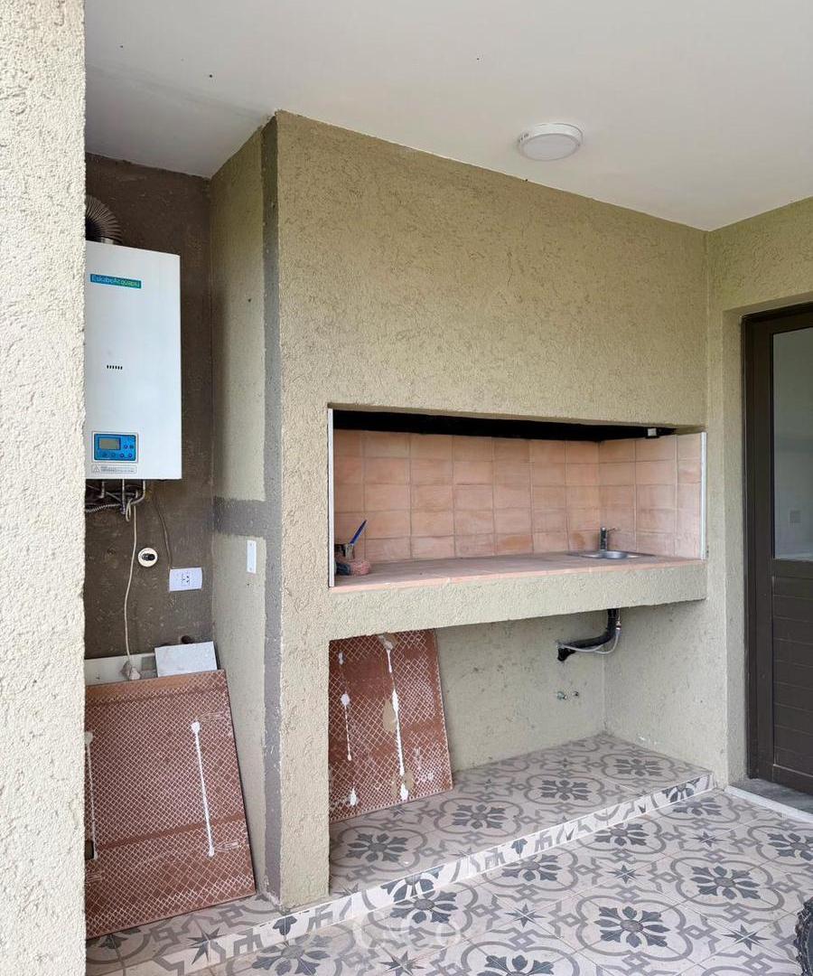 Foto de Venta Casa De Categoría A Estrenar de 2 Dormitorios En Barrio Cerrado, imagen 4