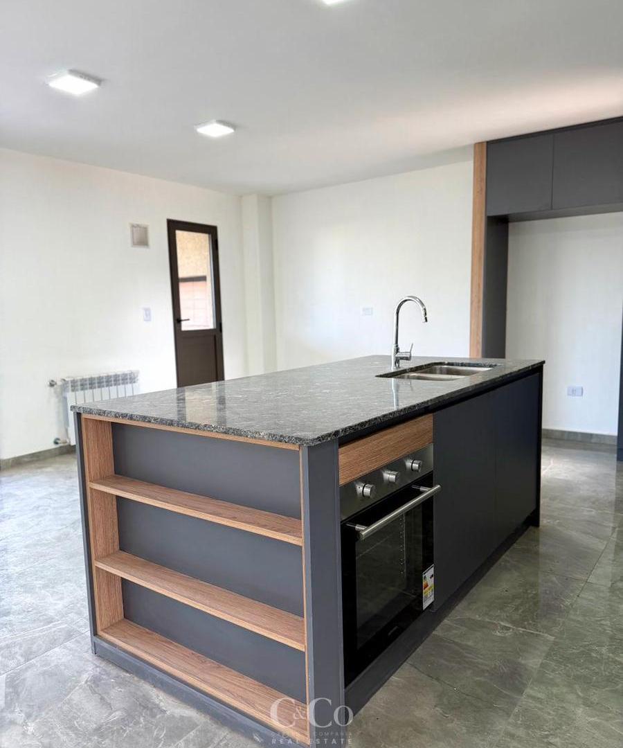 Foto de Venta Casa De Categoría A Estrenar de 2 Dormitorios En Barrio Cerrado, imagen 3
