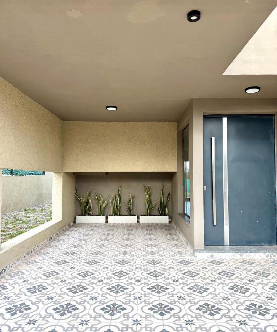 Foto de Venta Casa De Categoría A Estrenar de 2 Dormitorios En Barrio Cerrado, imagen 5