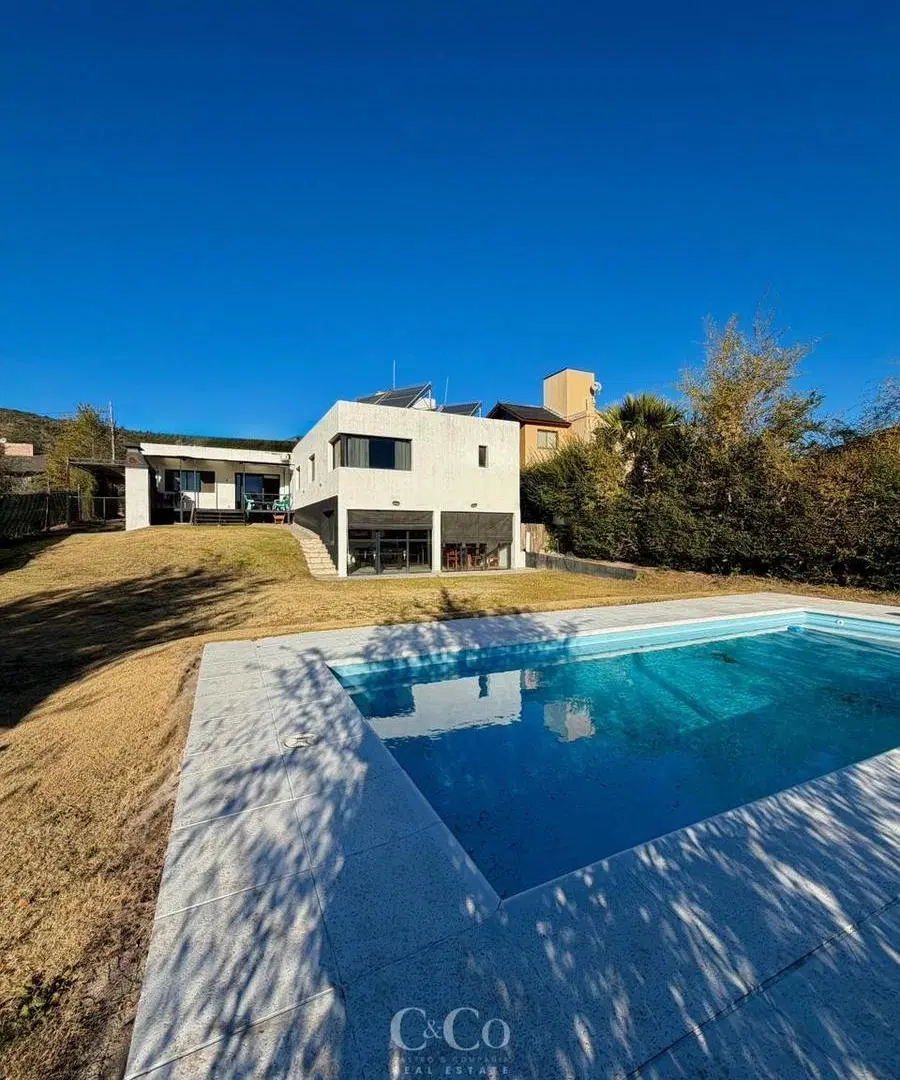Venta Casa 3 Dormitorios Con Pileta, Todos Los Servicios En El Dorado 2 - San Antonio De Arredondo 2