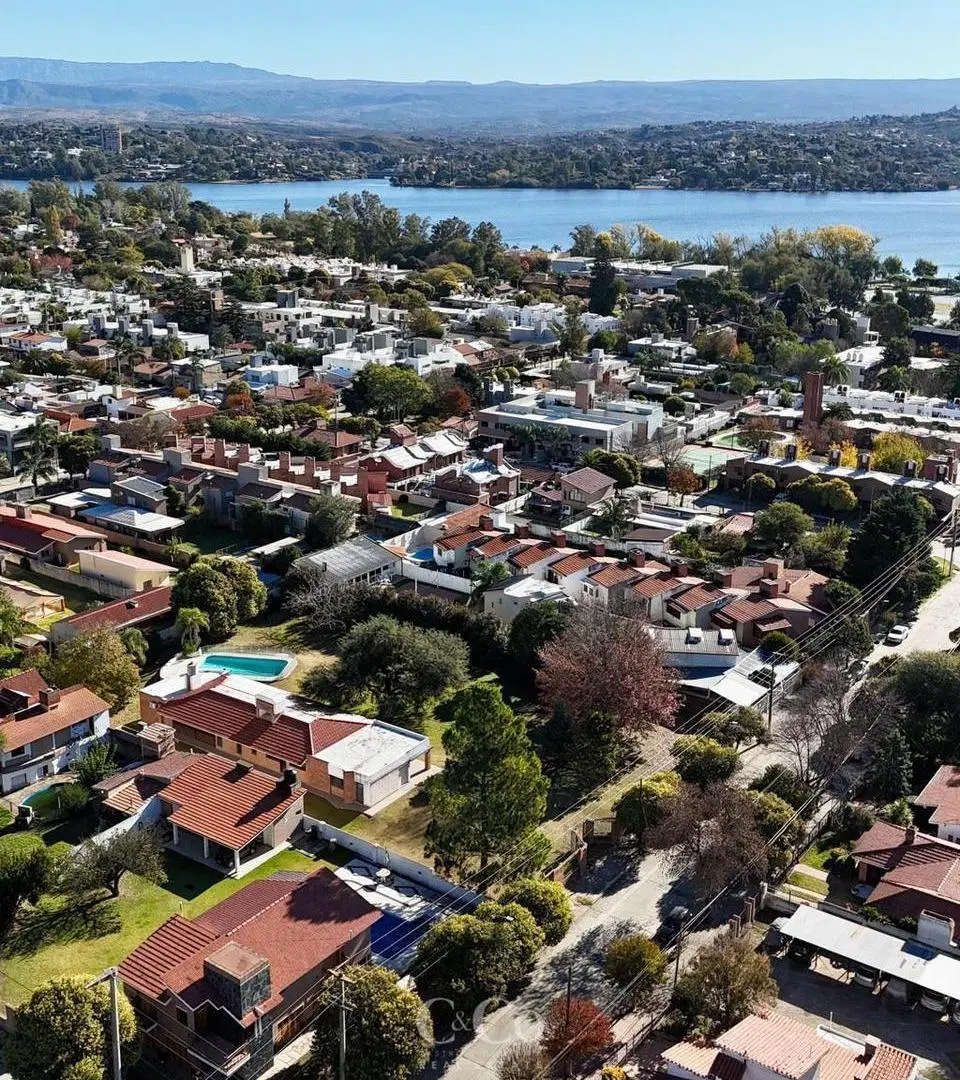 Venta Terreno Premium de 3.000 m2 En Villa Carlos Paz - Barrio Santa Rita A Metros De La Costanera 5
