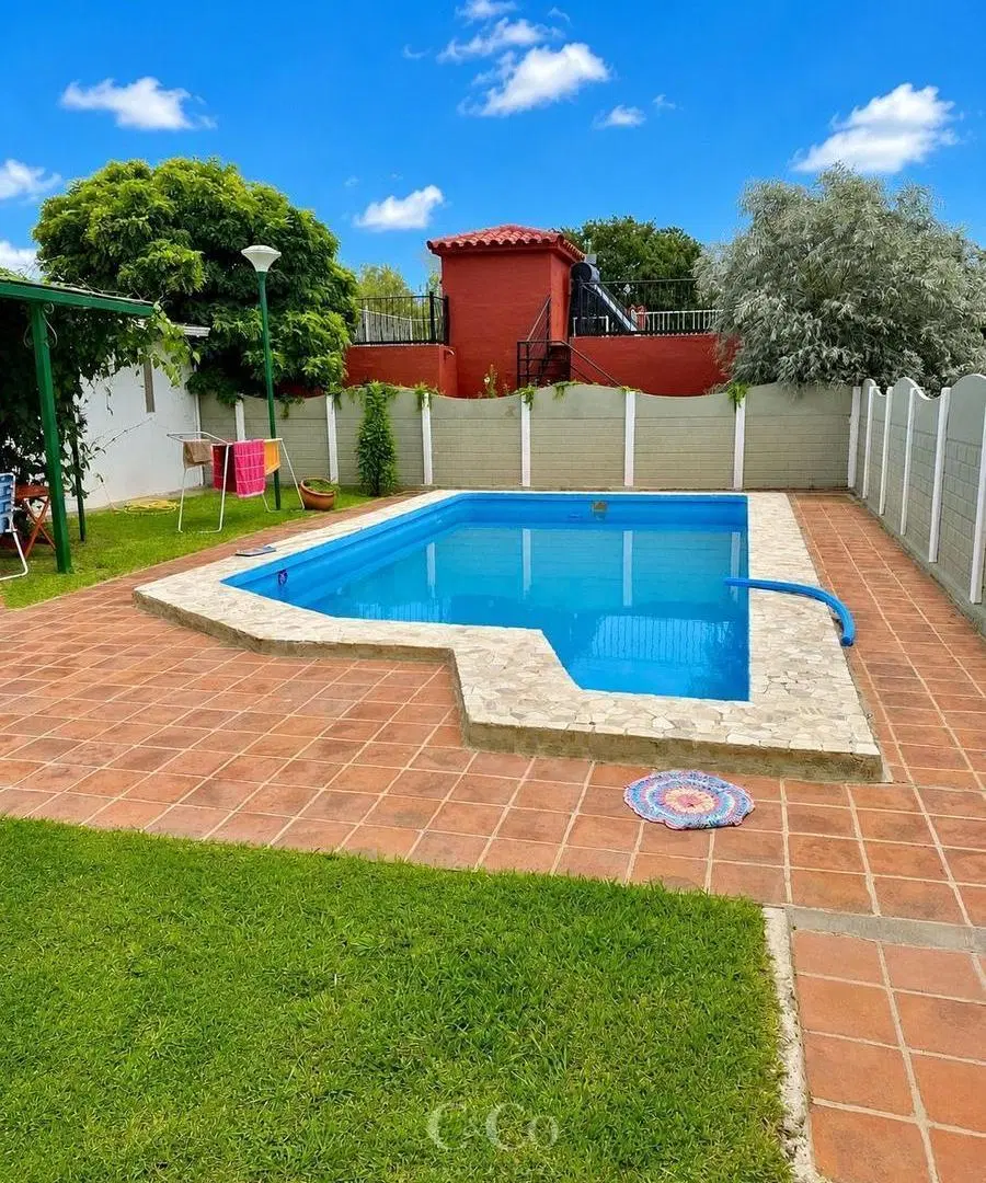 Casa En Venta De 2 Dormitorios y Pileta Apta Crédito En Playas De Oro - Villa Carlos Paz 1