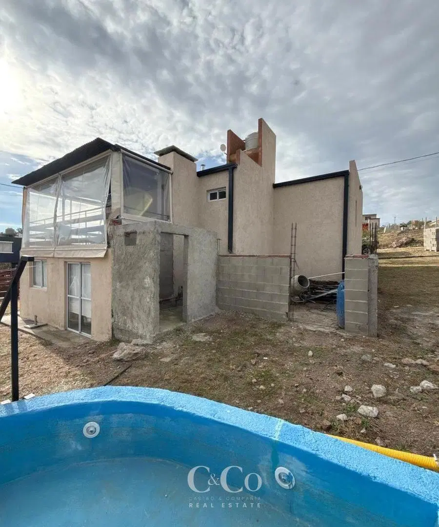 Venta Casa De 2 Dormitorios Y Piscina Con Vista A Las Sierras – Villa Santa Cruz Del Lago 2