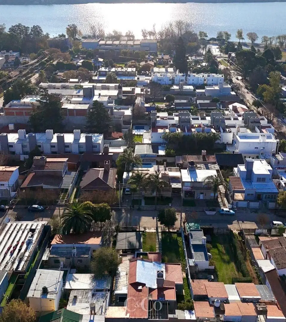 Venta Moderna Casa A Estrenar De 4 Dormitorios Y Piscina En Barrio Santa Rita – Villa Carlos Paz 4
