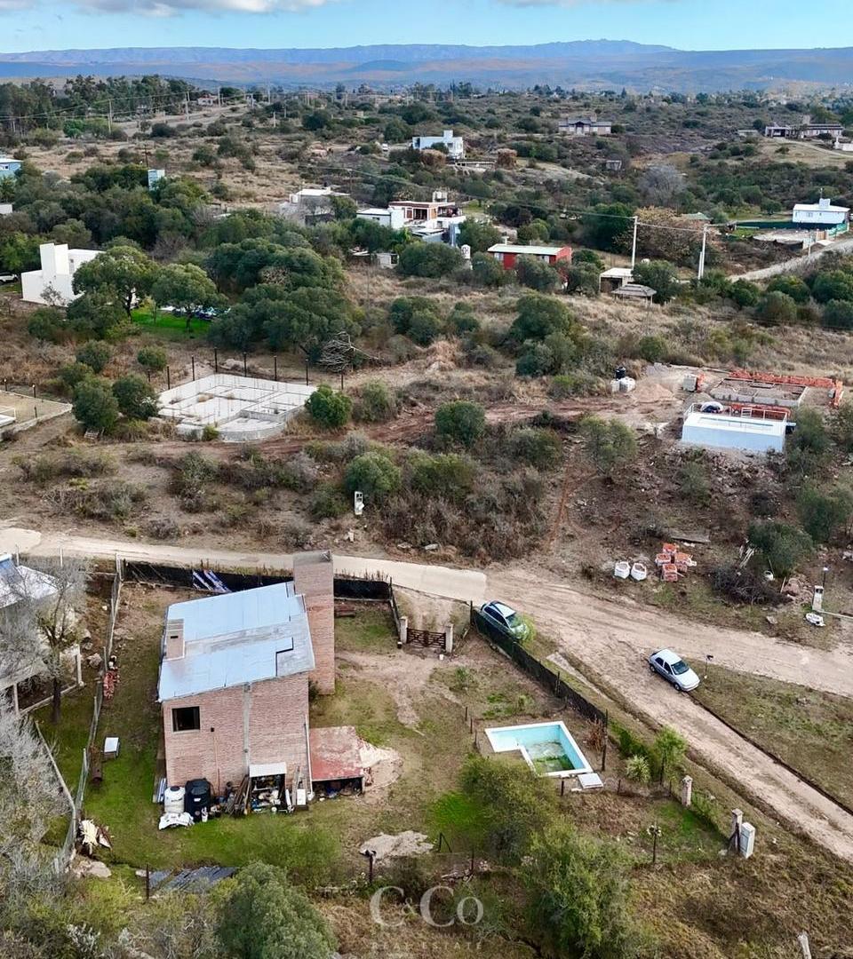 Venta Propiedad De 3 Dormitorios Con Cochera Y Piscina En Barrio Semi Cerrado Keoken, Tanti